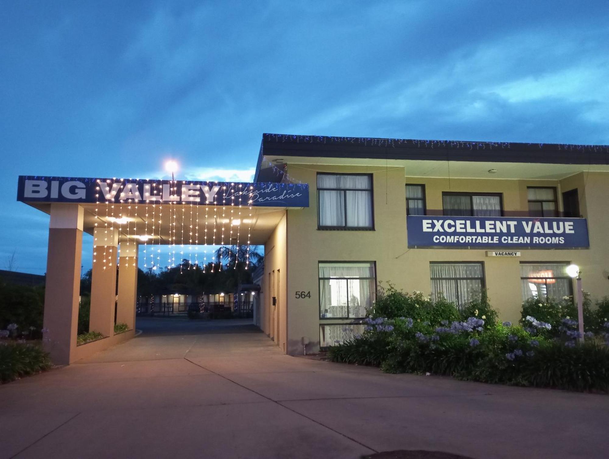 Big Valley Lakeside Paradise Motor Inn Shepparton Exterior foto